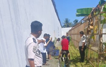 Deteksi Dini Kamtib, Lapas Ampana Bersama WBP Bersihkan Area Kontrol Pagar Brandgang