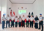 34 Tahun Mengabdi Tanpa Henti, Lapas Ampana Beri Penghormatan Kepada Pegawai Purna Bakti
