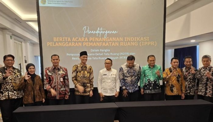 Bupati Ilham Lawidu Hadiri Verifikasi Penanganan IPPR untuk Dukung Revisi RTRW dan Penyusunan RDTR