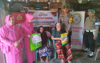 Hari Bhayangkara ke-80, Polsek Ulubongka Salurkan Bansos dan Cek Kesehatan Gratis