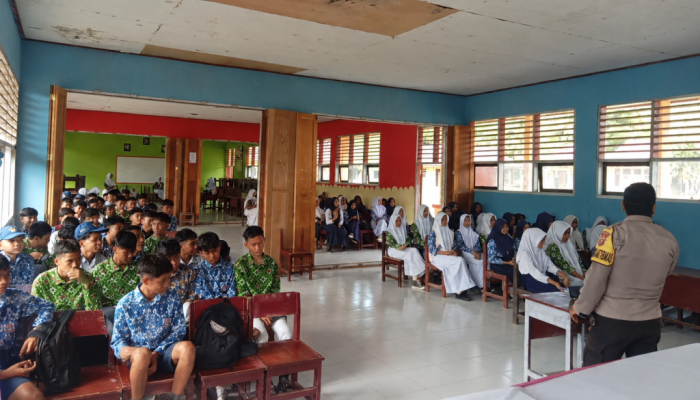Polsek Una Una Edukasi Siswa Baru tentang Kesadaran Berbangsa dan Bernegara