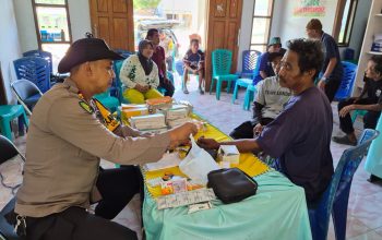 Polsek Ulubongka Gelar Pengobatan Gratis di Desa Pedalaman, 45 Warga Terima Layanan Kesehatan Gratis