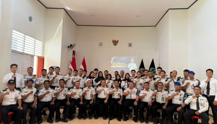 Kakanwil Ditjenpas Sulteng Berikan Penguatan Kinerja dan Integritas Unit Pelaksana Teknis Pemasyarakatan di Lapas Ampana