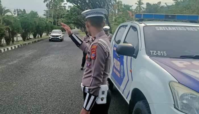 Blue Light Patrol Satlantas Touna Jaga Kamseltibcarlantas di Kota Ampana