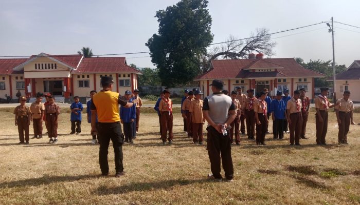 Kasat Binmas Polres Touna Latih PBB dan Bina Polisi Cilik di Sekolah Rakyat