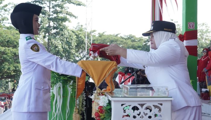 Berlangsung Khidmat, Wabup Surya Pimpin Upacara Peringatan Detik-Detik Proklamasi Kemerdekaan Ke-81 RI