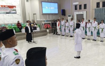 Kukuhkan Paskibraka, Wabup Surya Kuatkan Disiplin dan Tanggung jawab