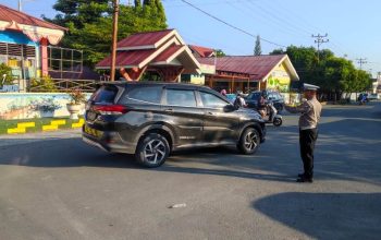 Satlantas Polres Tojo Una-Una Gelar Strong Point Pagi, Tingkatkan Kamseltibcarlantas