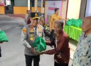 Kapolda Sulteng Kunjungi Touna, Serahkan 100 Paket Sembako untuk Warga Ampana Tete