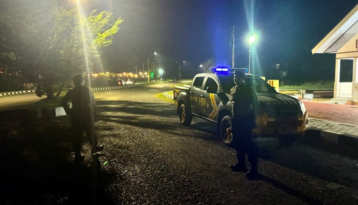 Patroli Blue Light Polres Touna Sambangi Taman dan Pertokoan, Cegah Kejahatan