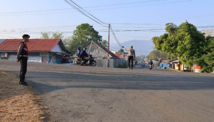 Strong Point Pagi, Satlantas Polres Touna Tempatkan 14 Personel di Sejumlah Titik Rawan Lalu Lintas