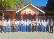Kasat Binmas Polres Touna Jadi Pembina Upacara di SMKN 1 Ampana, Ingatkan Bahaya Bullying dan Radikalisme