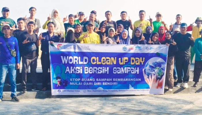 Peringati World Cleanup Day 2026, Pemkab Touna Gelar Aksi Bersih Pesisir Pantai Taman JH