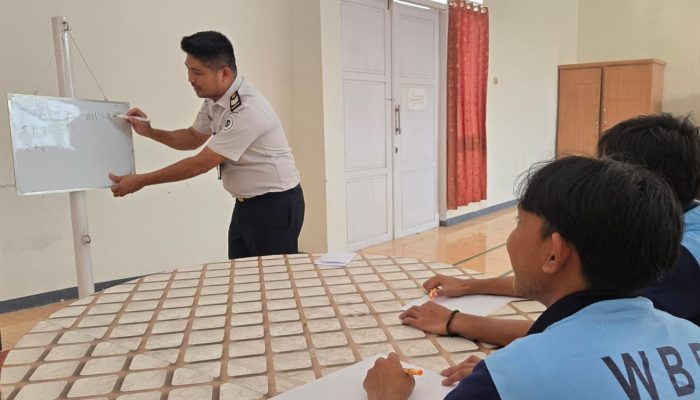 Merajut Asa Lewat Aksara, Lapas Ampana Dampingi WBP Belajar Membaca