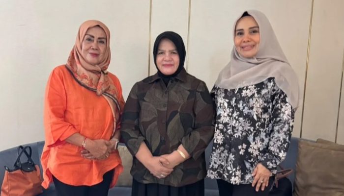 Siapkan Promosi Wisata ke WTM London 2026, Wabup Surya Kunjungi Kemenpar