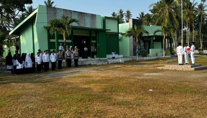 Kasat Binmas Polres Touna Ingatkan Pelajar Jauhi Bullying dan Pergaulan Negatif