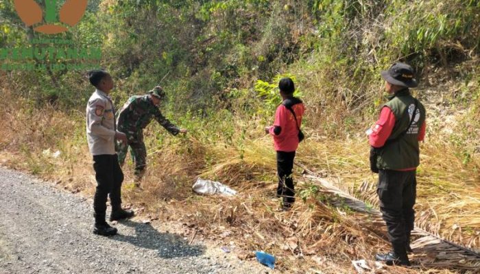 Polsek Tojo Gencarkan Patroli dan Sosialisasi Cegah Karhutla di Uekuli