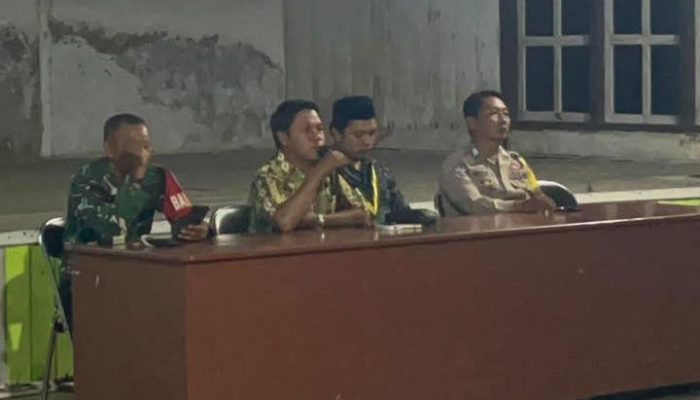 Bhabinkamtibmas Polsek Una Una Hadiri Sosialisasi Bahaya Narkoba dan HIV/AIDS di Desa Wakai