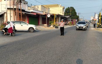 Jaga Kamseltibcarlantas Pagi Hari, Sat Lantas Polres Touna Terjunkan 14 Personel Gelar Strong Point