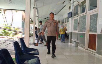 Gelar Patroli Dialogis, Polsek Ampana Kota Imbau Masyarakat Waspada Karhutla di Musim Kemarau
