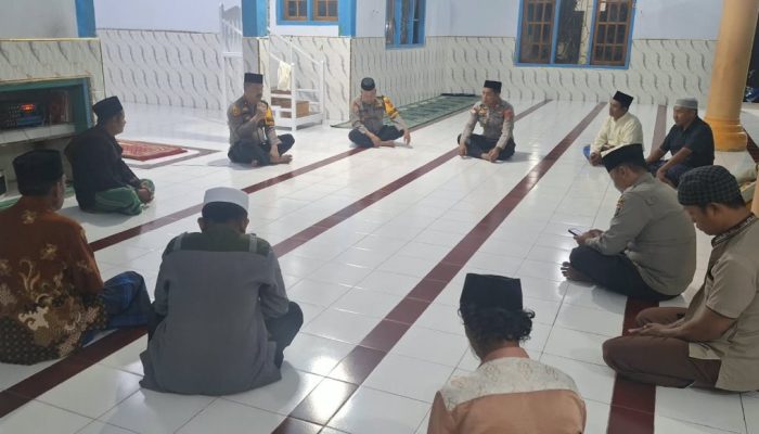 Sukseskan Program PBM, Wakapolres Touna Pimpin Subuh Keliling di Kelurahan Uemalingku